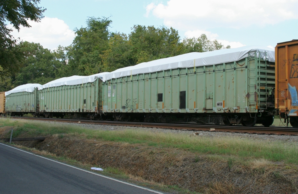 AEX woodchip hoppers